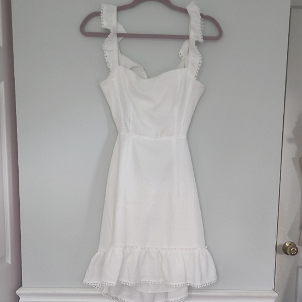 Elegant White Formal Ruffle Mini Bridal/Graduation Dress With Tied Open Back